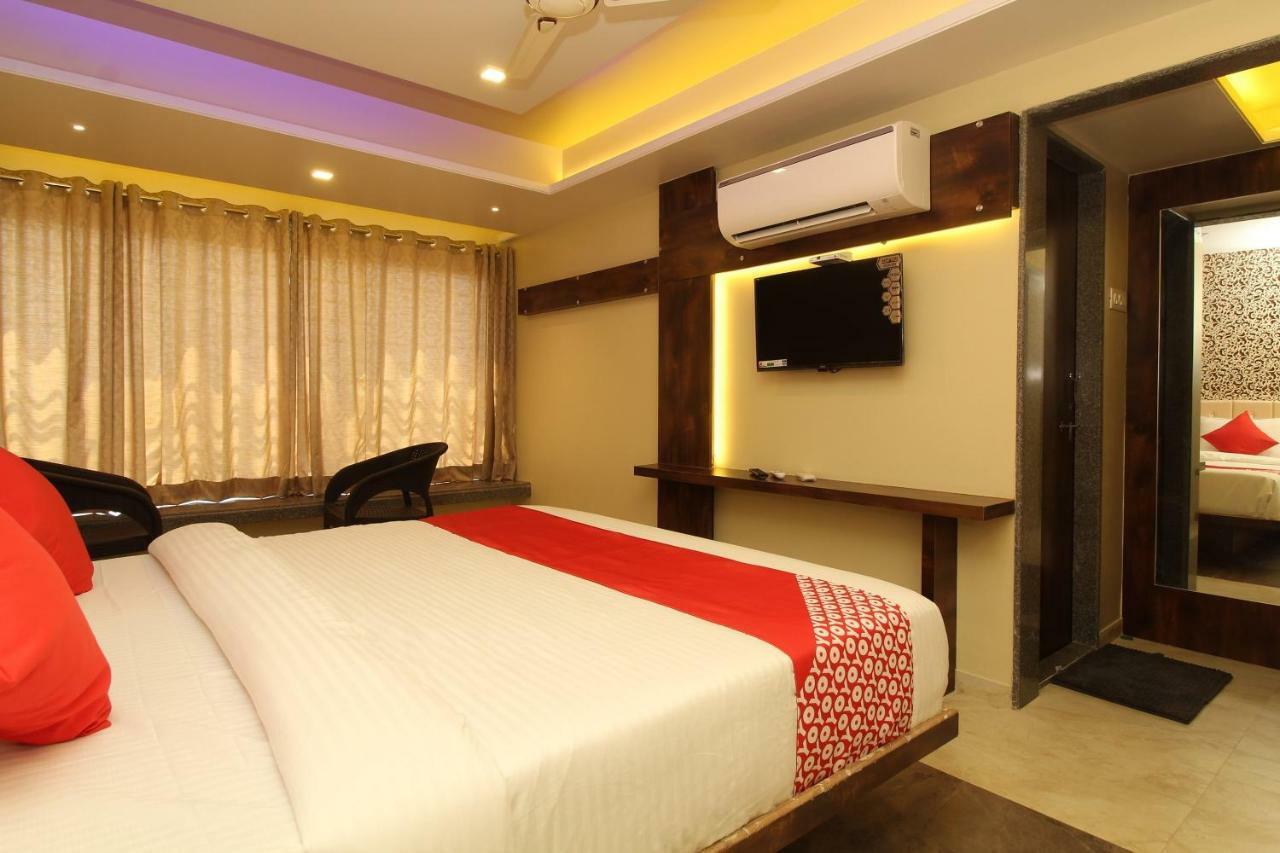 Oyo 37468 Nisha Lodging Hotel Solapur Exterior photo